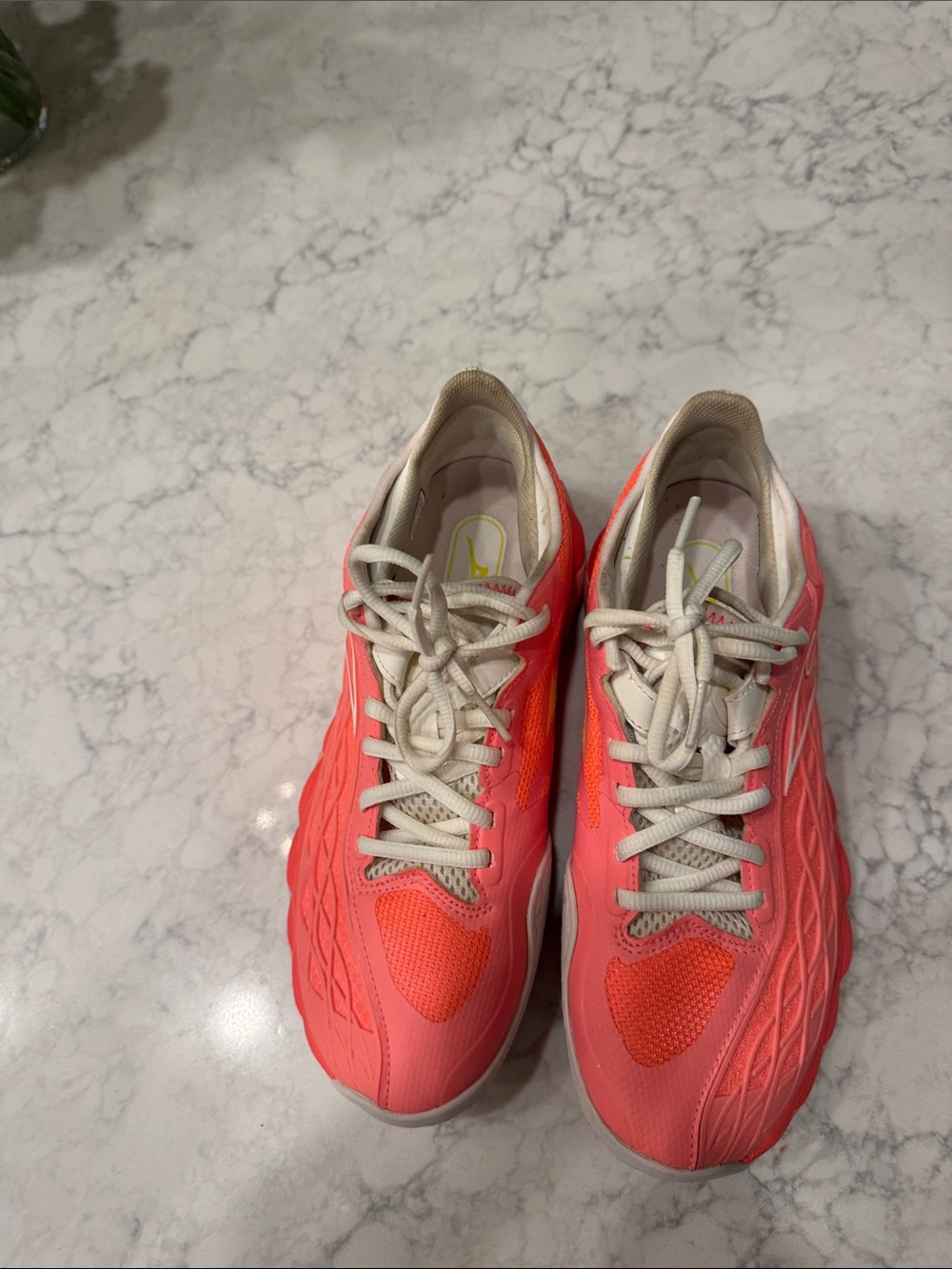 Women’s Mizuno tennis shoes, coral, GUC